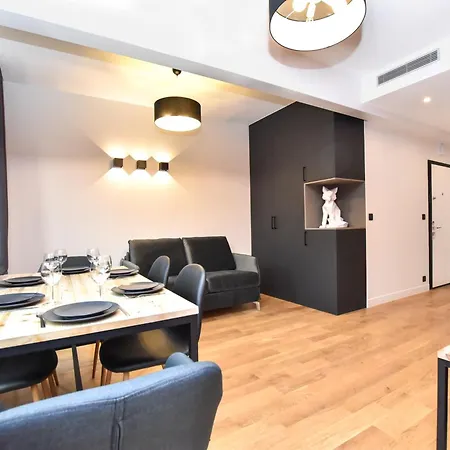 Authentic - 2br 6p - Palais Garnier