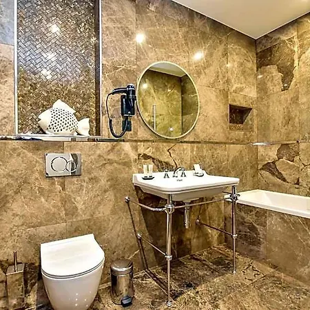 Authentic - 2br 6p - Palais Garnier * Párizs